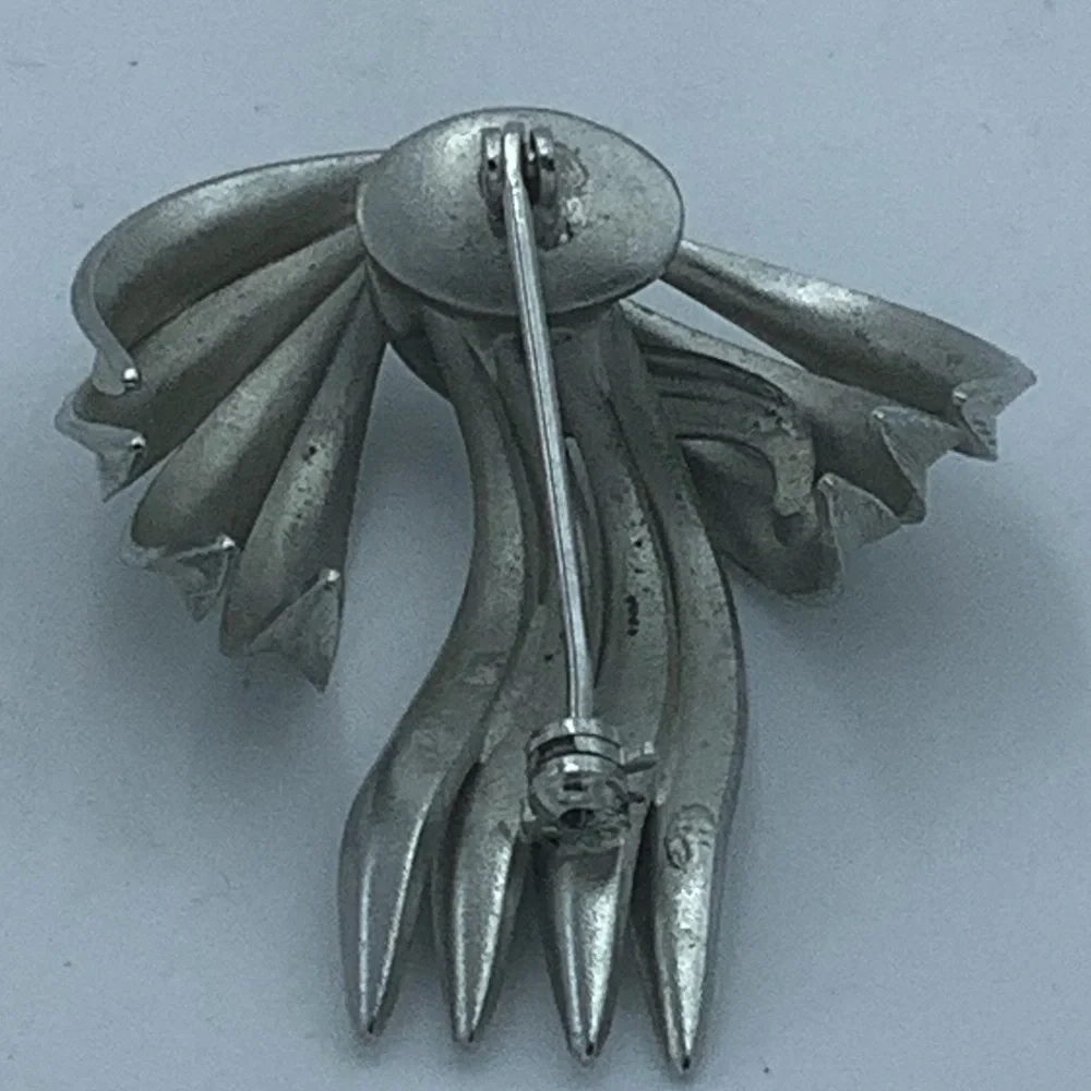 Silver Swirl Brooch